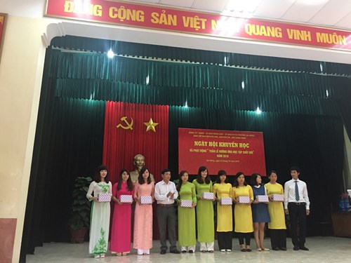Ngày 2/10/2016 CB-GV-NV trường Mn Đô Thị Sài Đồng dự buổi hội nghị khuyến học phường Sài Đồng được tổ chức tại trung đoàn 280.
